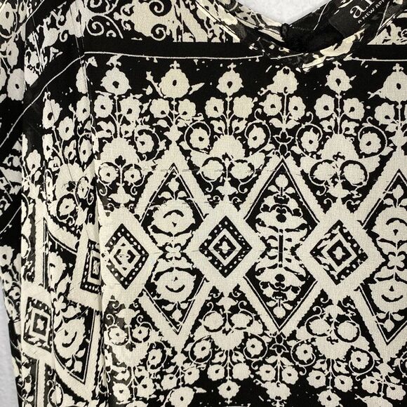 A.N.A Black and White Spaghetti Strap Geometric Pattern Vneck Maxi Size S - Picture 9 of 11